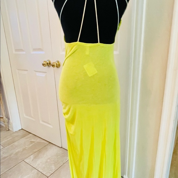 Free People Yellow Dress.. NWT. Halter, adjustable around cup size. - Picture 6 of 10